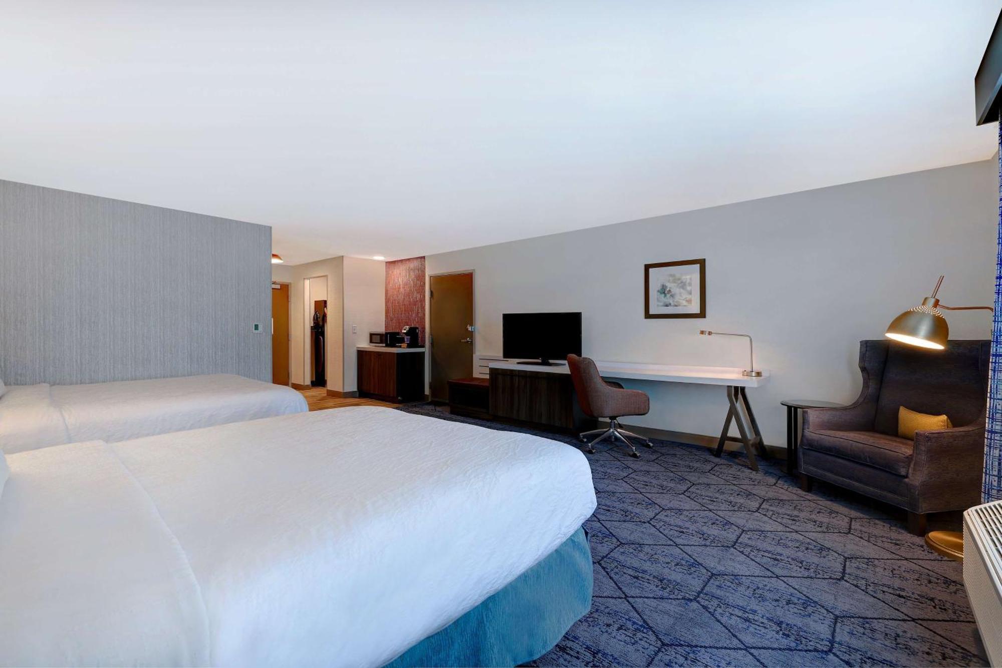 Hilton Garden Inn Cedar Rapids Exteriör bild