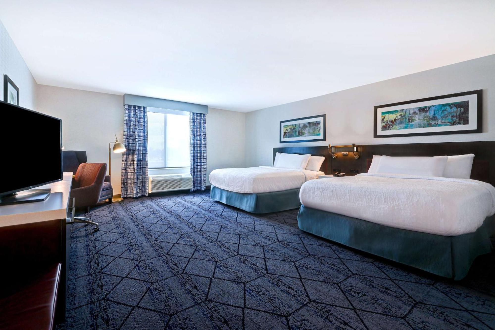 Hilton Garden Inn Cedar Rapids Exteriör bild